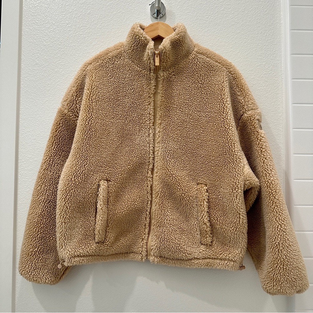 Alo Yoga Fleece Sherpa Jacket Teddy Oversized Full Zip in Camel - Size S